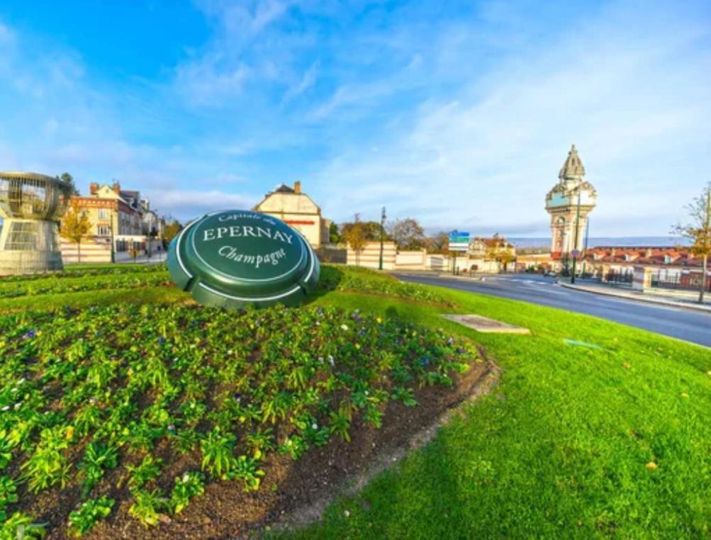 Fine Bulle En Champagne - 1 Chambre - Terrasse Épernay Dış mekan fotoğraf